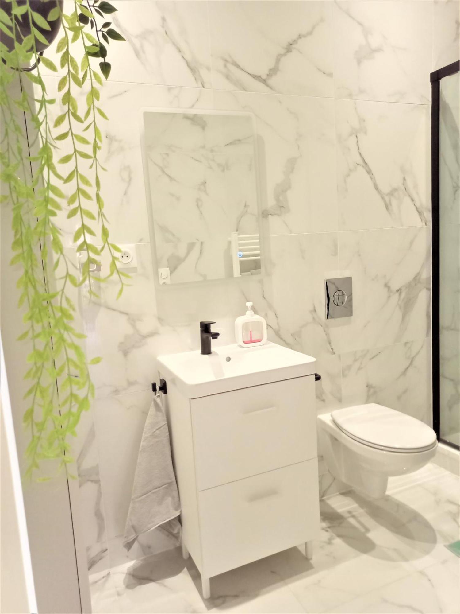 L'Appart'Hotel 23Eme Avenue - Spa Privatif - Love Room - Appartements A Themes Lamalou-les-Bains Esterno foto